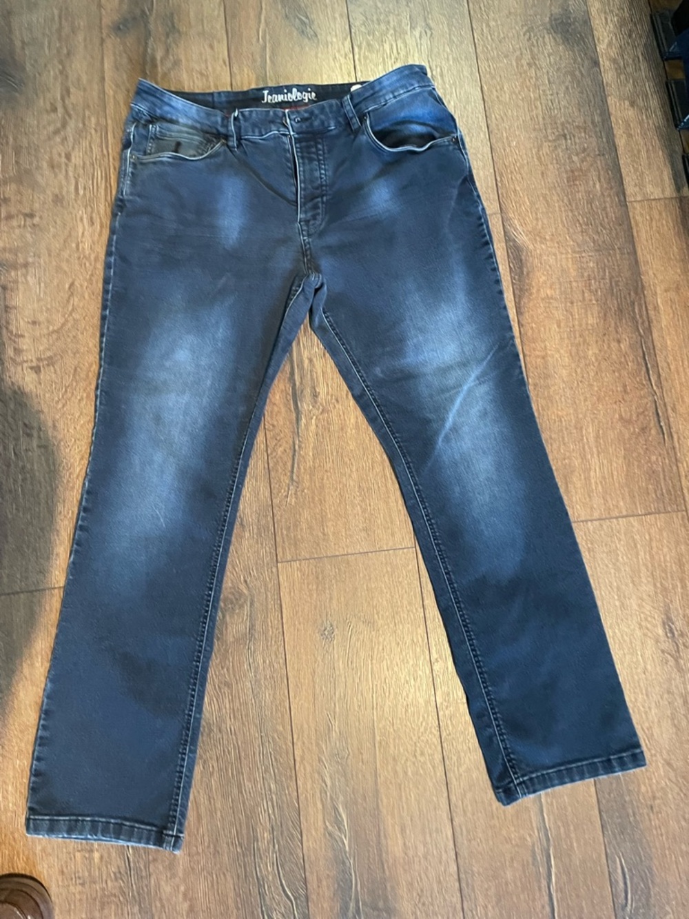 Men's Straight Jeans in Dark Blue